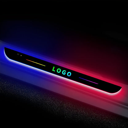 Umbral de puerta iluminado para Atto 3